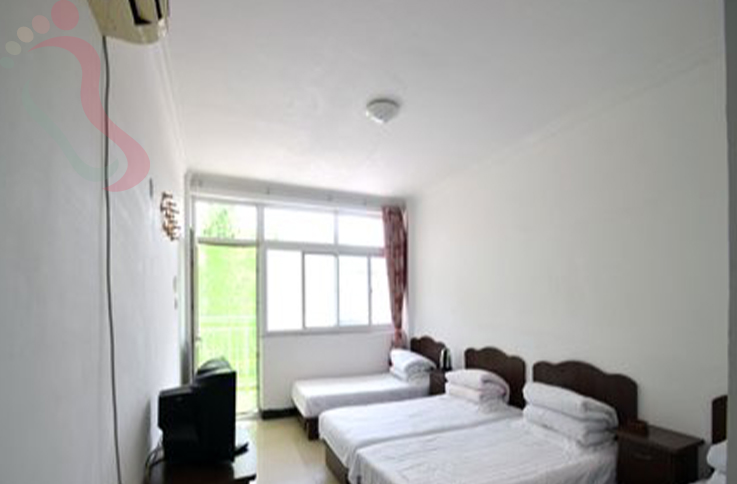 北京怀柔区黄花城水长城金玲农家院房间图片2