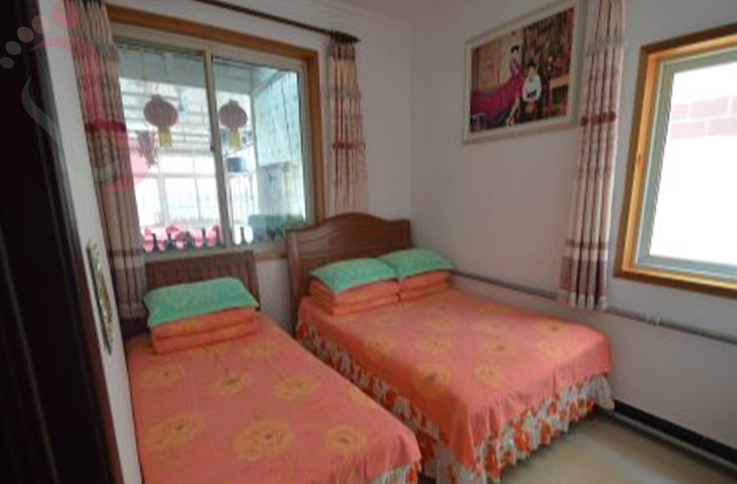 北京平谷区挂甲峪学凤农家院房间图片1