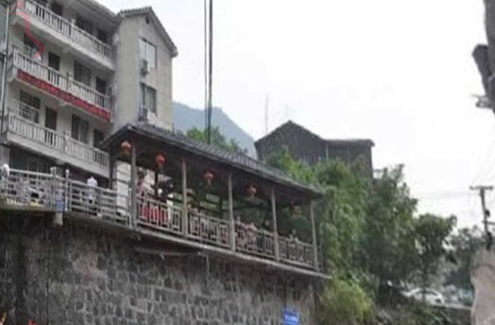 湖州安吉县藏龙百瀑望瀑山庄 - 图片1