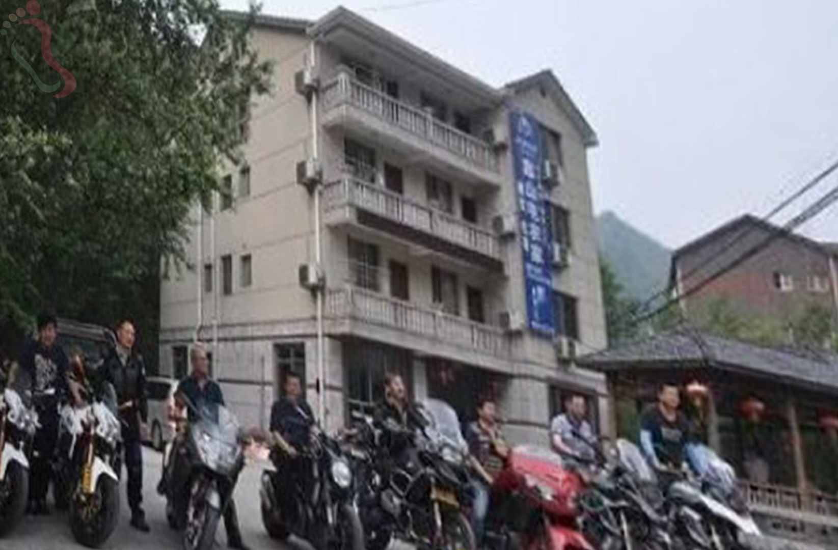 湖州安吉县藏龙百瀑望瀑山庄 - 图片2