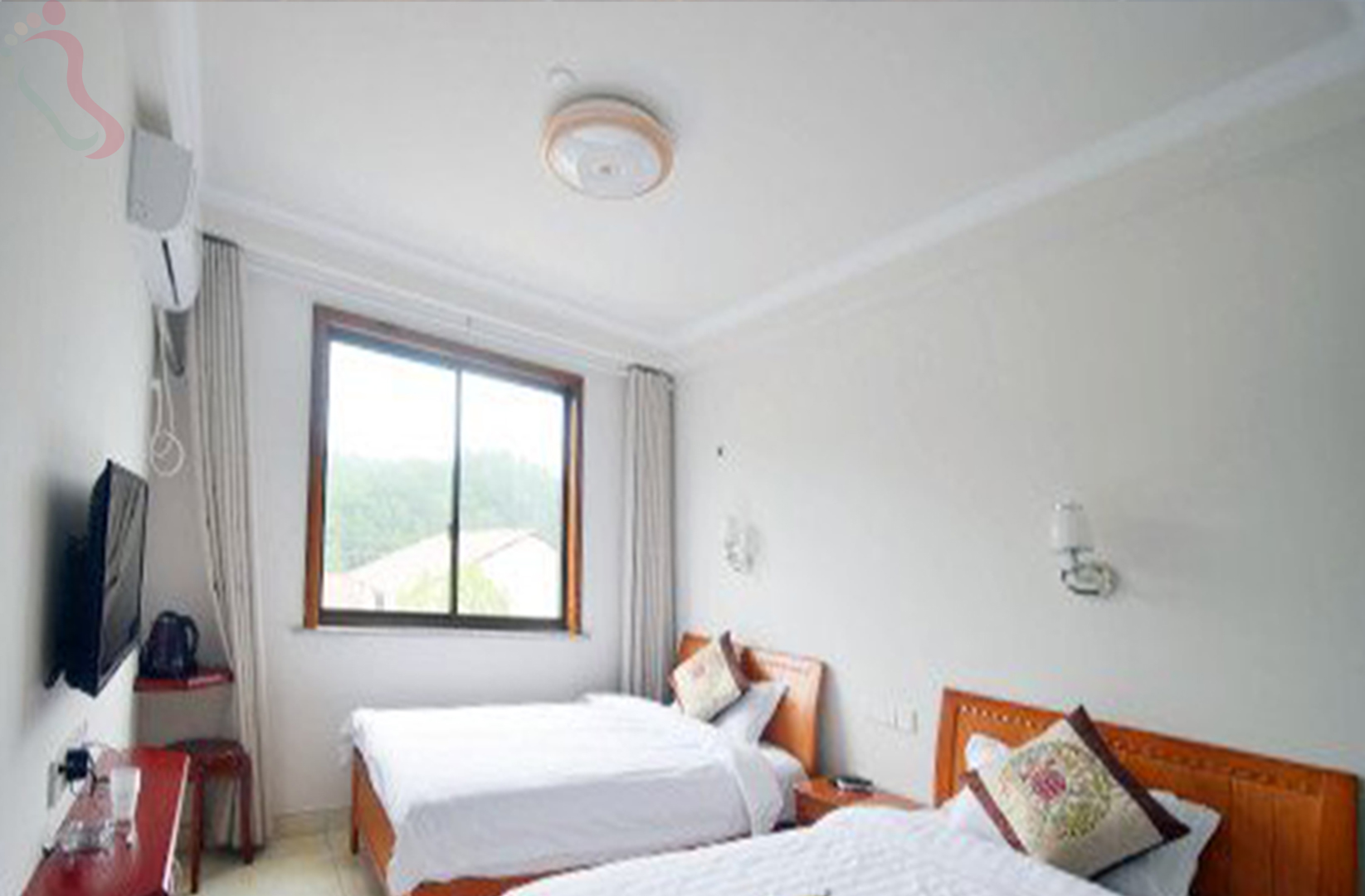 龙王山雨涛客栈房间图片1