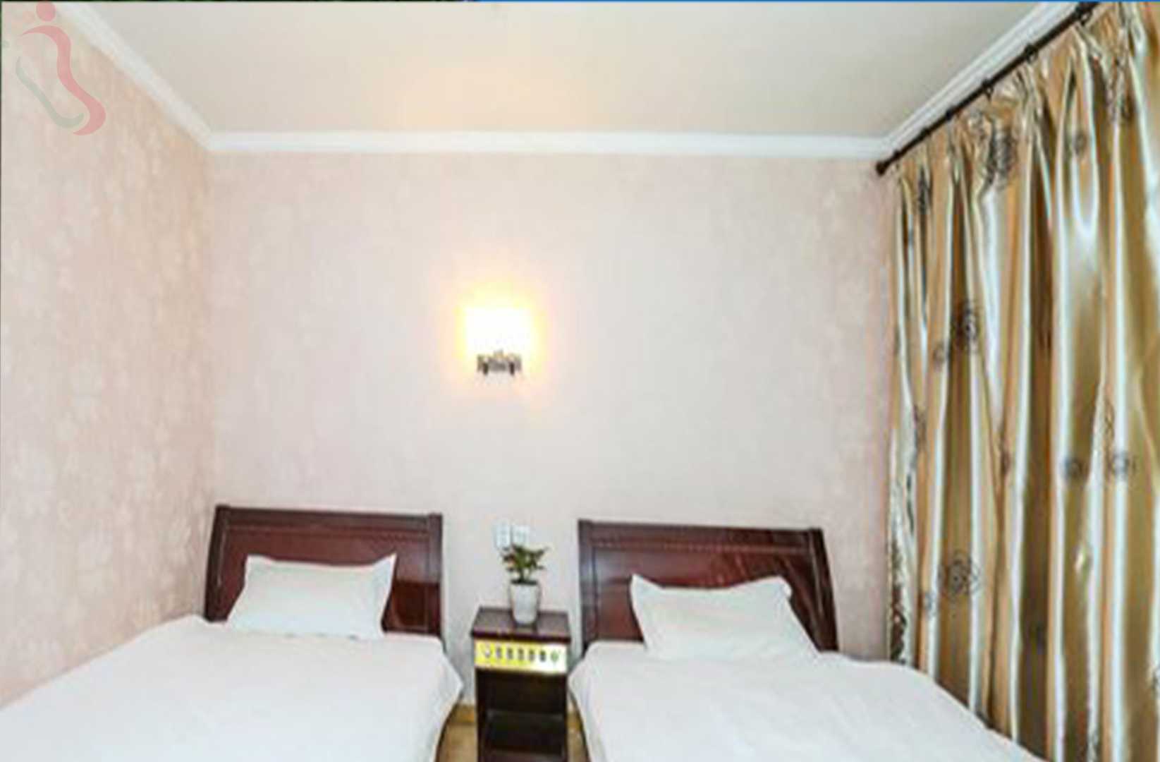 安吉藏龙百瀑望瀑山庄房间图片1