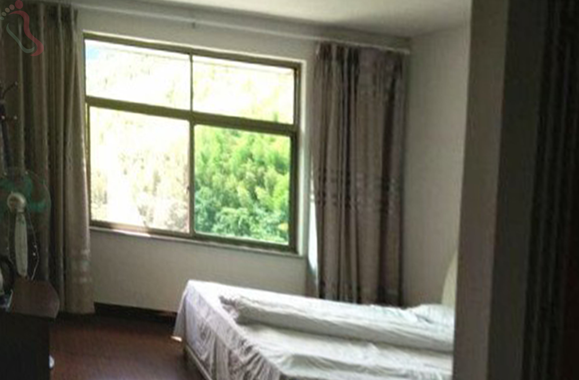 杭州临安市山峰农庄房间图片3