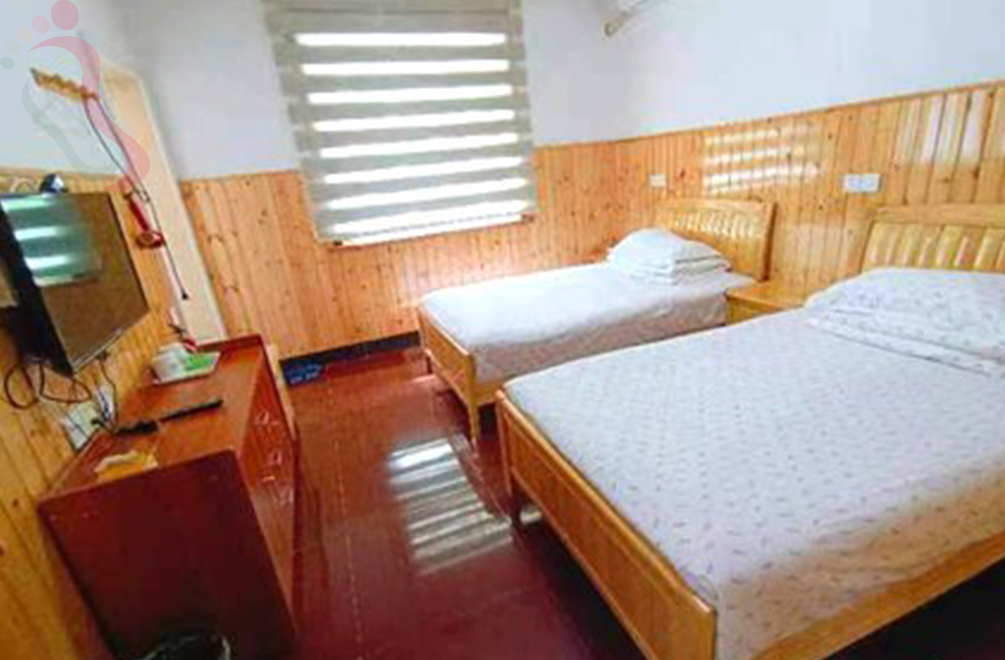 桐庐芦茨湾杨妞农家乐房间图片2