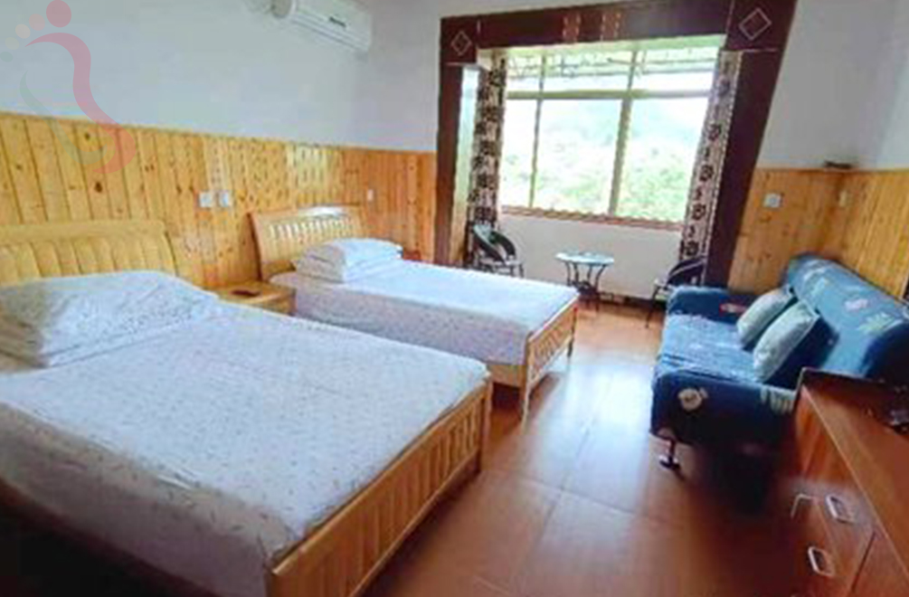 桐庐芦茨湾杨妞农家乐房间图片1