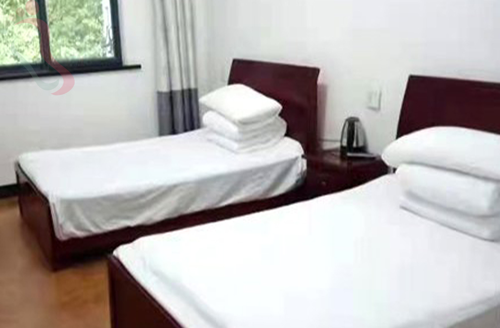 余杭山沟沟彩霞农家院房间图片4