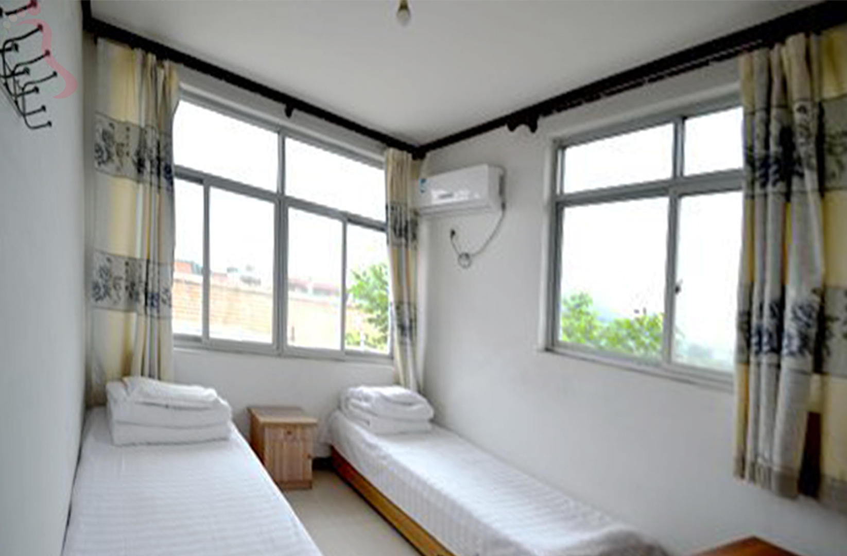 唐山遵化市清东陵老七农家院房间图片3