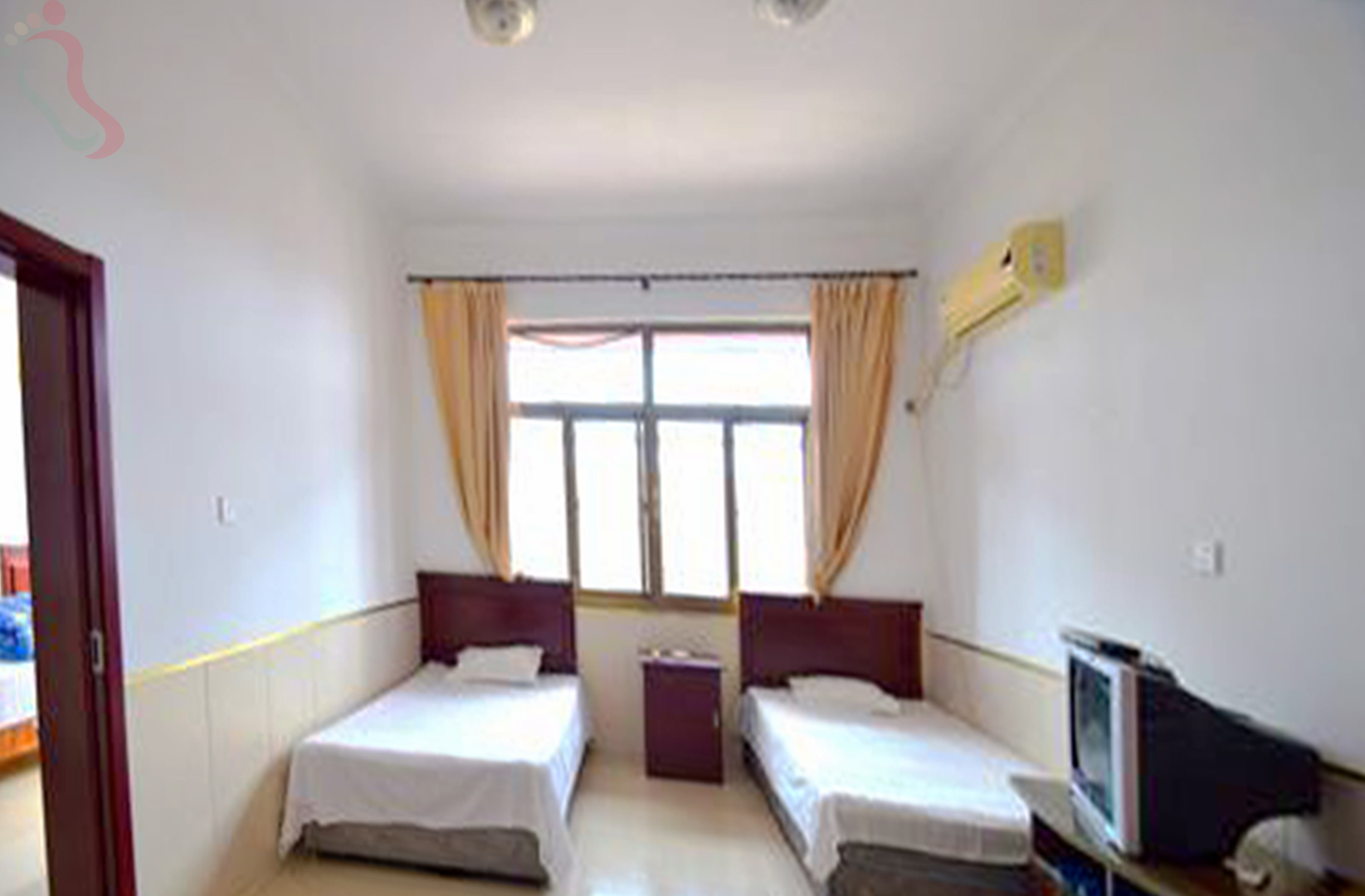 秦皇岛抚宁区南戴河观潮旅馆房间图片1