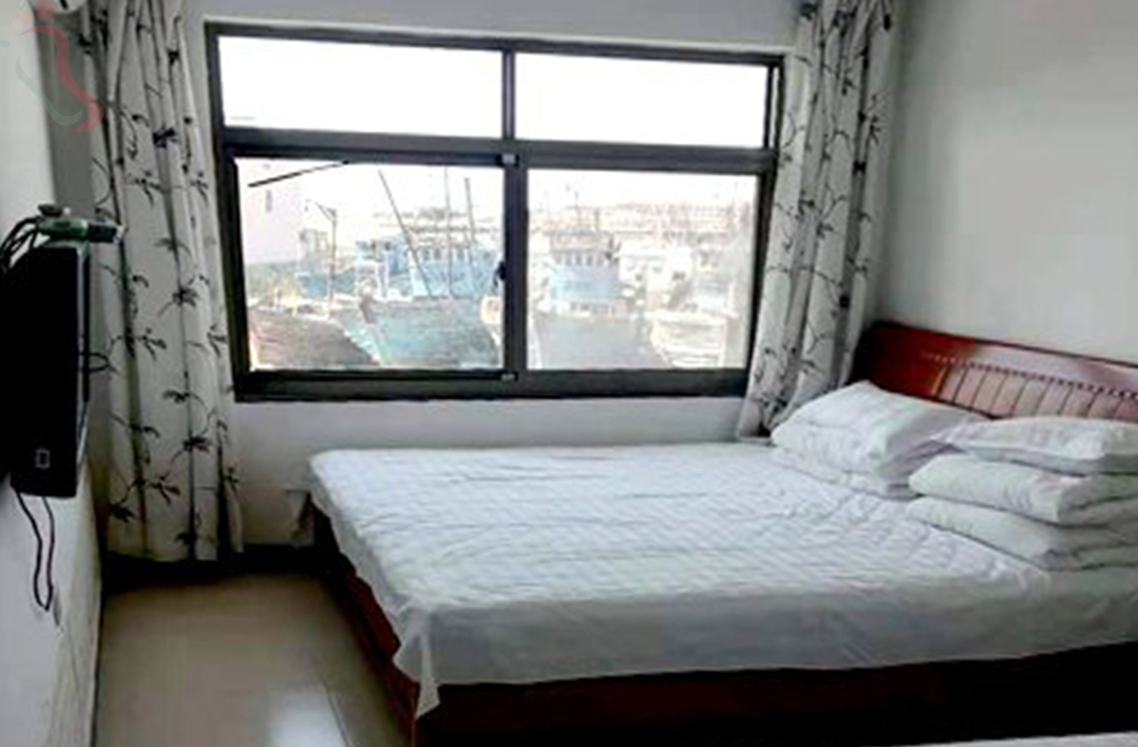 河北秦皇岛抚宁南戴河鹏哥特色民宿房间图片3