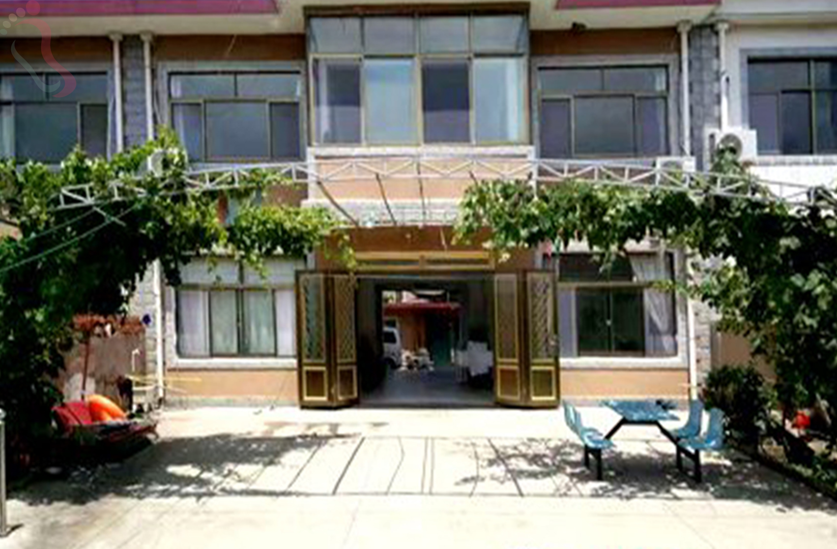 河北秦皇岛抚宁南戴河鹏哥特色民宿 - 图片1