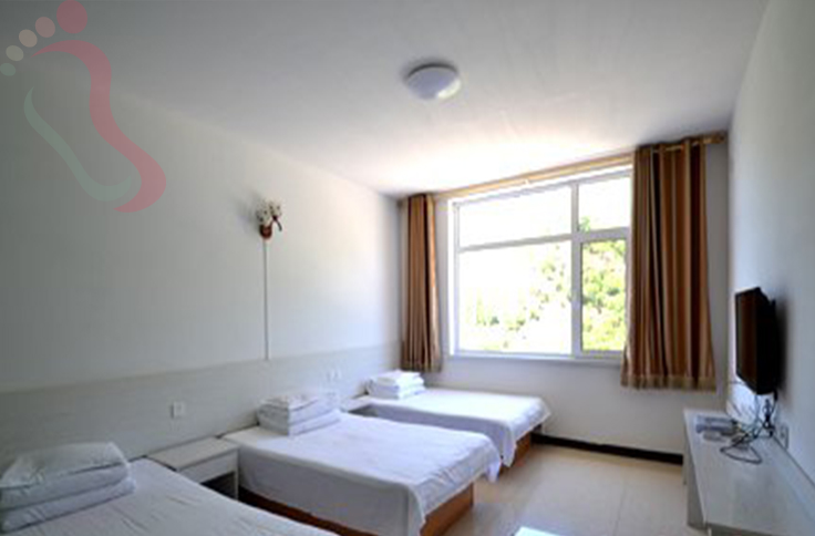 河北承德兴隆花市村伊园生态山庄房间图片4