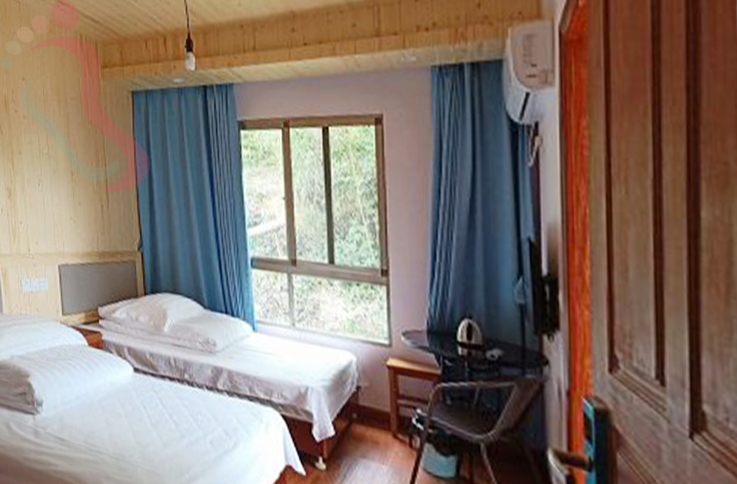 安徽黄山歙县坡山村竹林小屋农家乐房间图片4