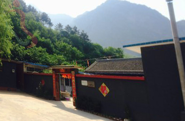 河北承德兴隆县雾灵山西门金聚兴农家院 - 图片1