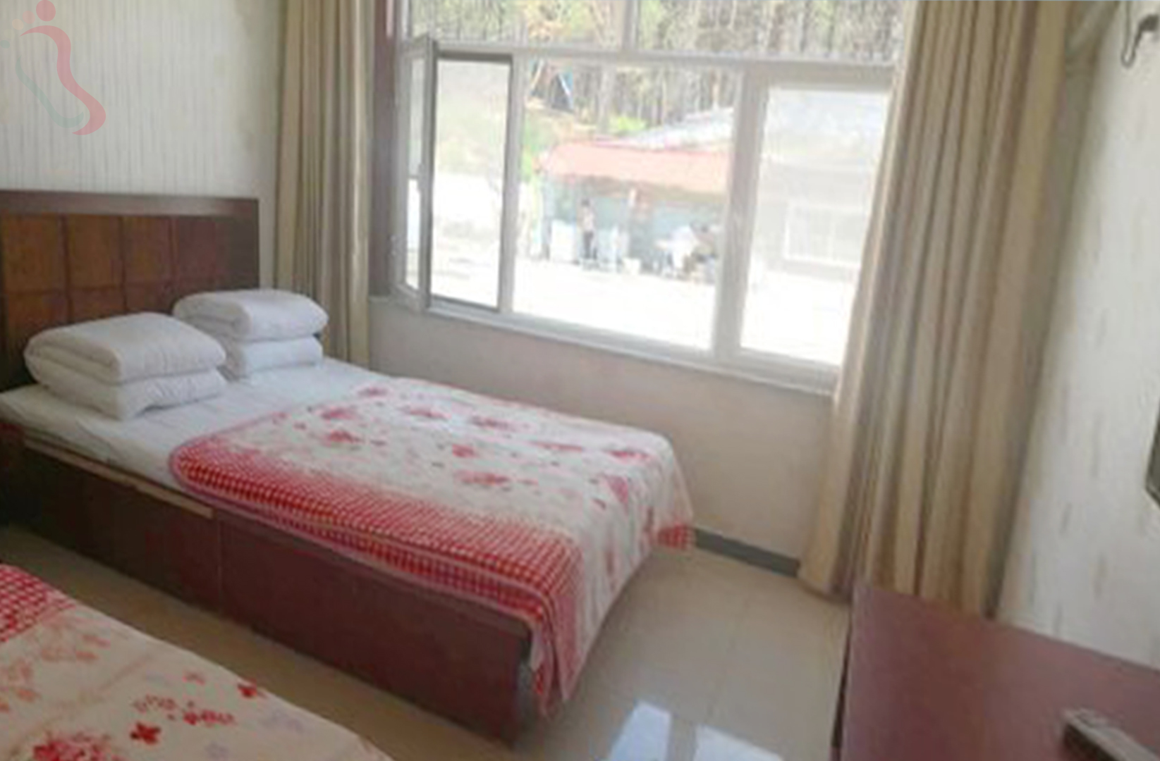 河北承德围场满族蒙古族自治县塞罕坝吐里根宾馆房间图片1