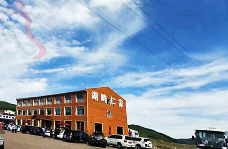 河北承德丰宁坝上湖畔仁家驿站 - 图片1