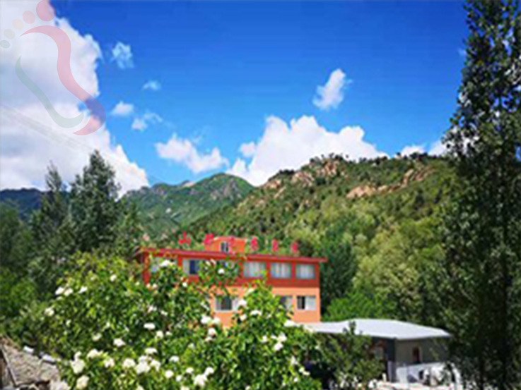 雾灵山山那边农家院 - 图片1