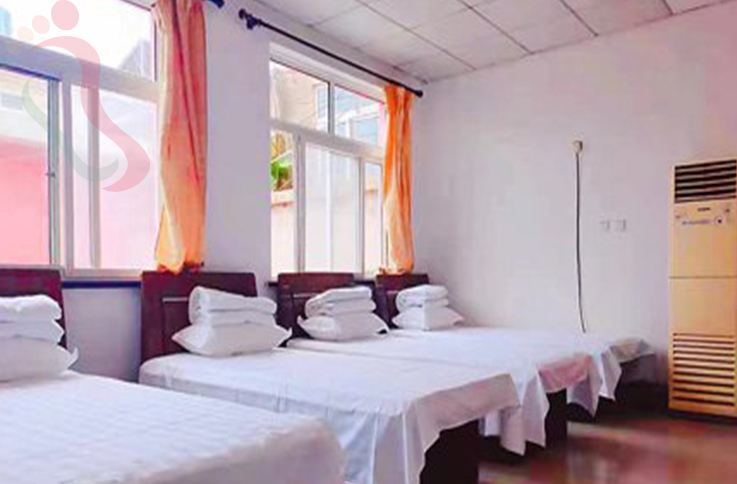 辽宁葫芦岛绥中东戴河怡和宾馆房间图片3