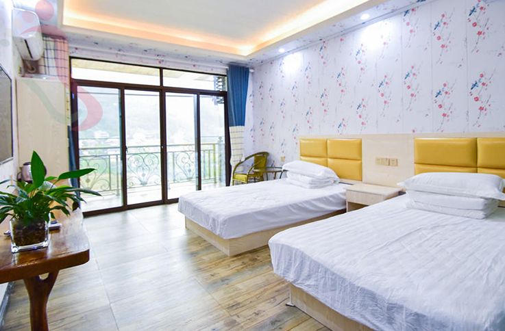 浙江安吉董岭云雾山庄房间图片3