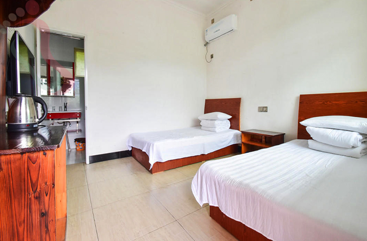 浙江安吉董岭翠溢山庄房间图片4