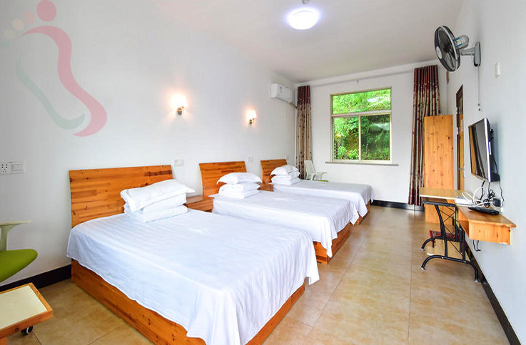 浙江安吉董岭平安农家房间图片1