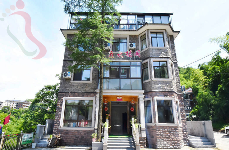 浙江安吉近水楼阁民宿 - 图片1