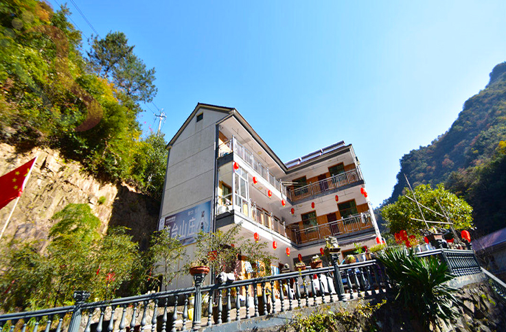 浙江安吉琼台山庄 - 图片1