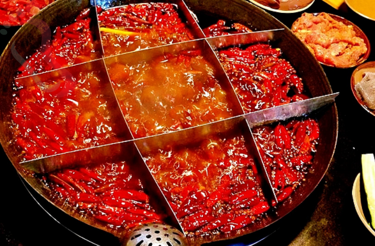 重庆渝中解放碑民宿-重庆寒舍民宿 - 图片1