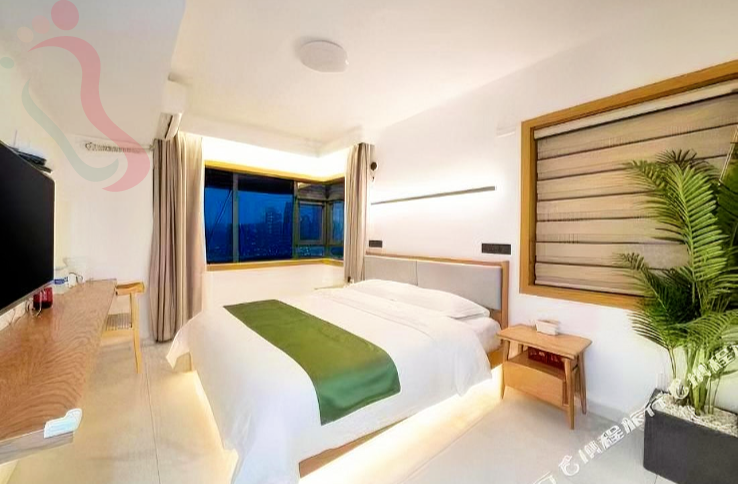 重庆渝中解放碑民宿-重庆零里庭院江景民宿房间图片2