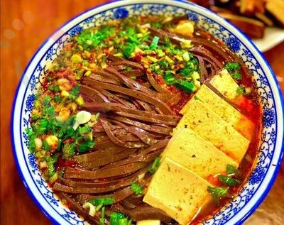 陕西西安雁塔大唐不夜城民宿-西安雨木轻居民宿 - 图片2