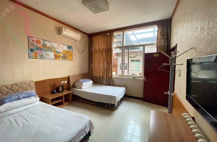 金山岭长城龙腾农家院|河北承德滦平金山岭风景区可靠民宿力荐-民宿汇房间图片1