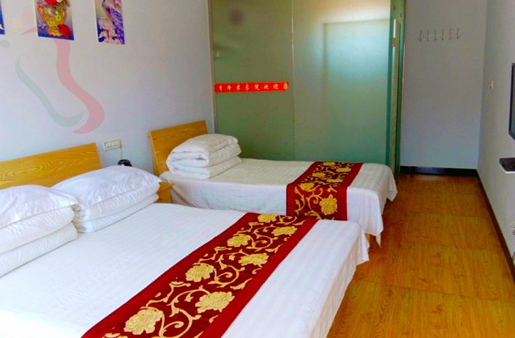 草原天路野狐岭香隆农家院房间图片4