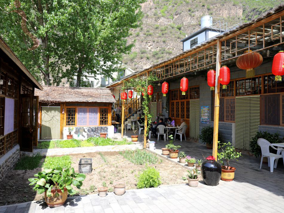 野三坡百里峡会英农家院 - 图片1