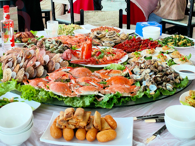 辽宁葫芦岛绥中县东戴河止锚湾快乐农家院 - 餐饮介绍