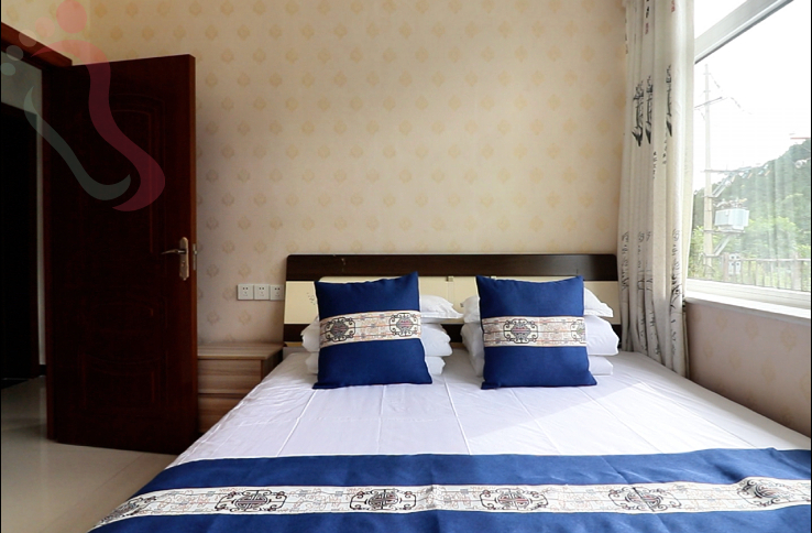 承德滦平红山楂农家院金山岭长城东门近古北水镇承德避暑山庄房间图片4