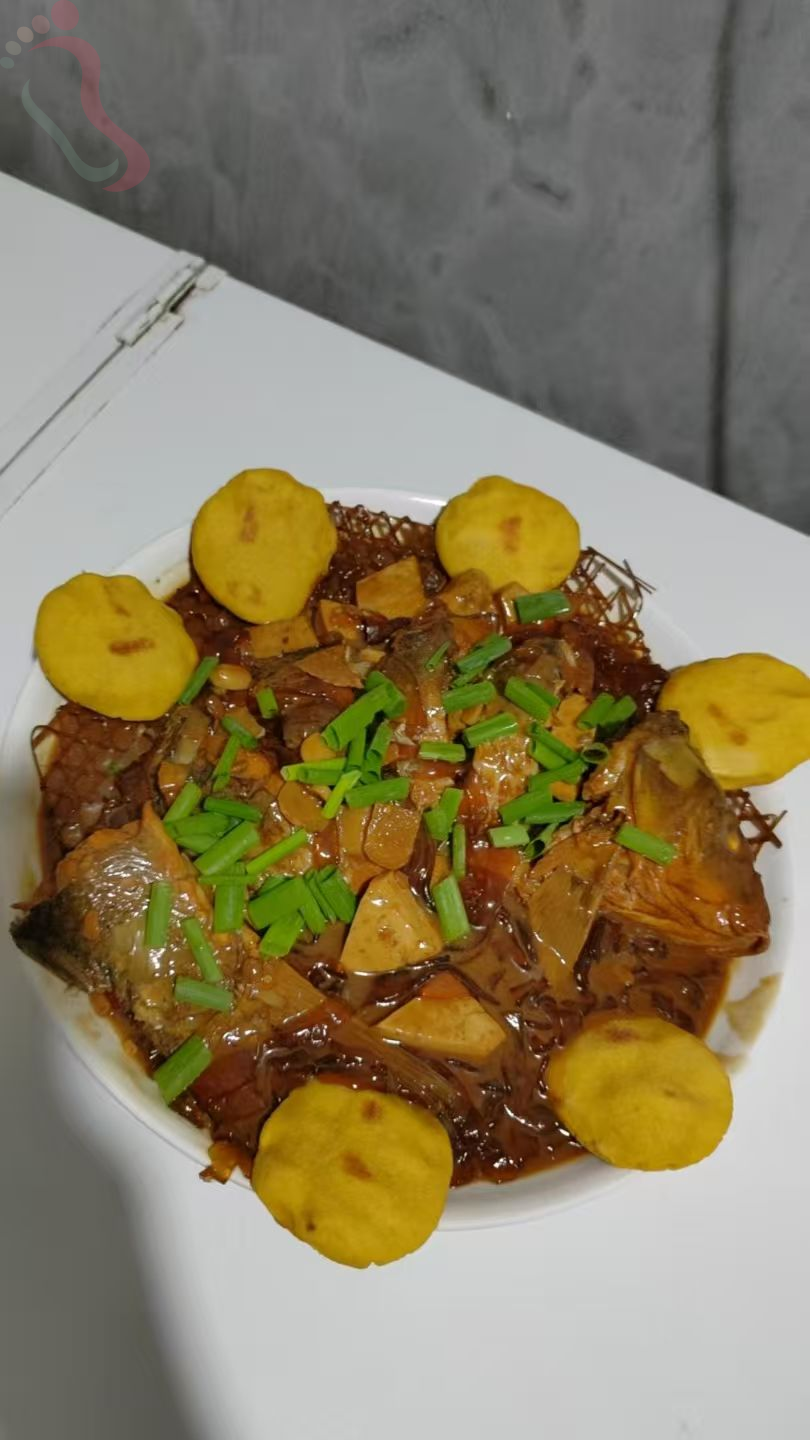 河北旅游白洋淀亚东农家院临水露台周边水景食材新鲜住宿环境整洁美食多样 - 餐饮介绍