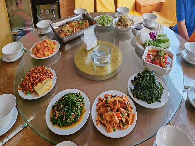 河北省保定市易县景区易水湖瑞缘酒店美食地道新鲜自种，肉食新鲜无预制 - 餐饮介绍
